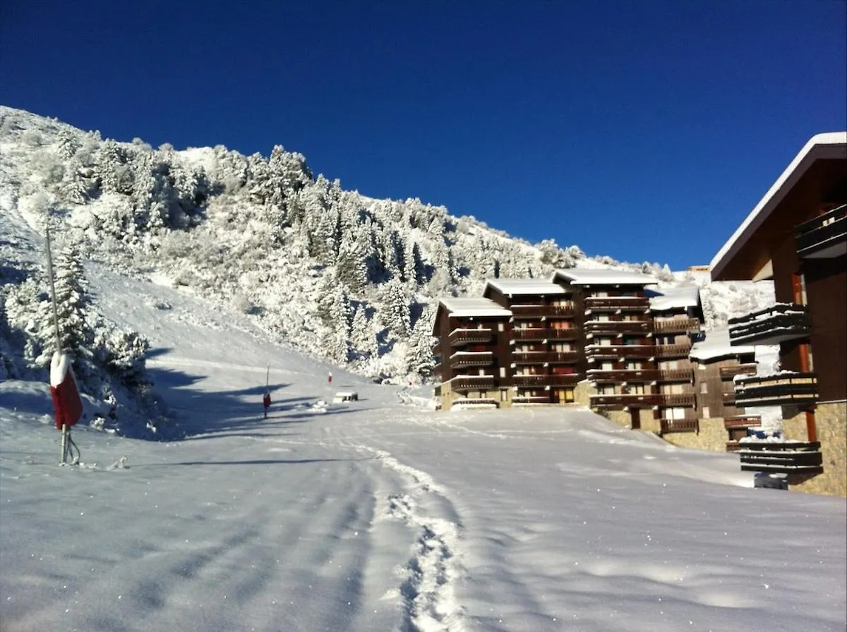 Apt 2 P 5 6 Pers Pieds Des Pistes Parking Couvert Inclus Les Allues Apartment