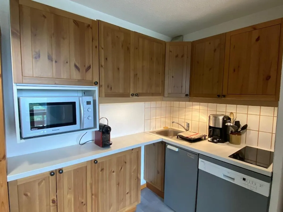 Apartment Apt 2 P 5 6 Pers Pieds Des Pistes Parking Couvert Inclus Les Allues France