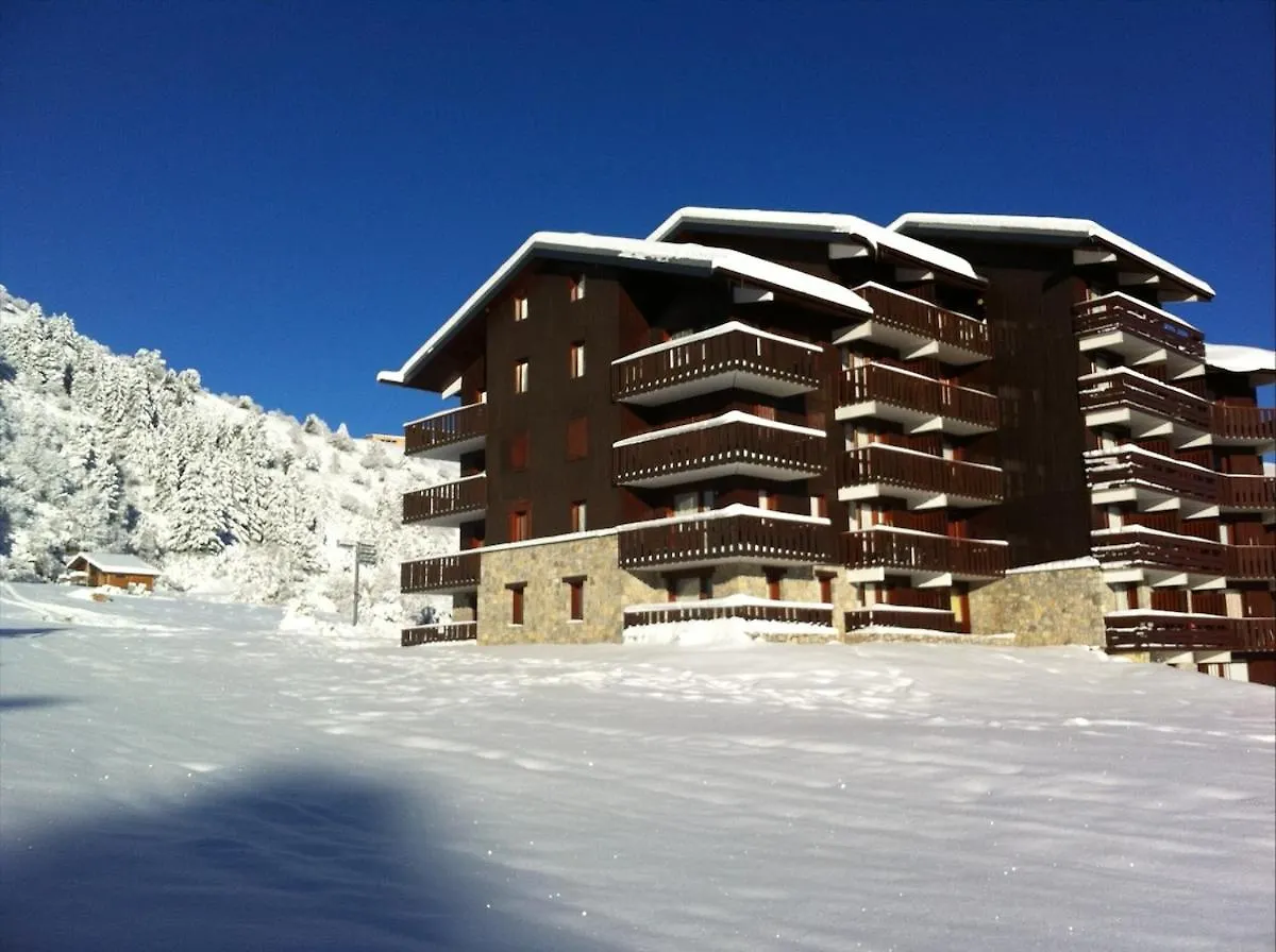 Apt 2 P 5 6 Pers Pieds Des Pistes Parking Couvert Inclus Les Allues